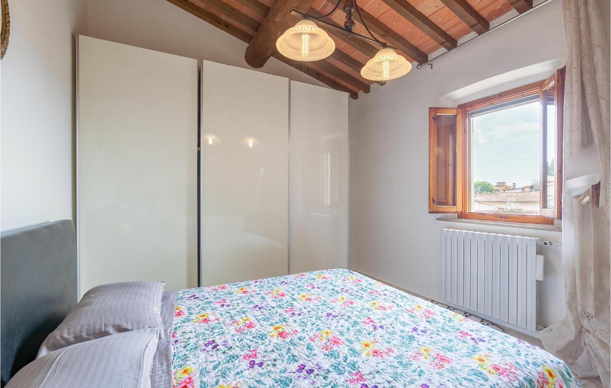 Awesome Home In Montefoscoli With Wifi Ngoại thất bức ảnh